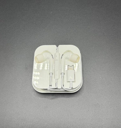 Apple Ear Headphones Wired Earphone For Iphone Microphone Ear Phone – Hands-free | Handsfree For Mobile Phone – Without Box – Random Color